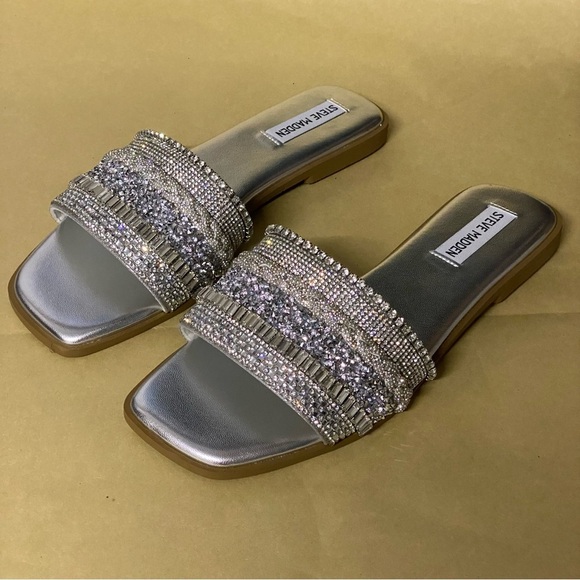 NEW Steve Madden McGrady Sandals Rhinestone Embellished Slide Metallic Silver - Picture 1 of 8